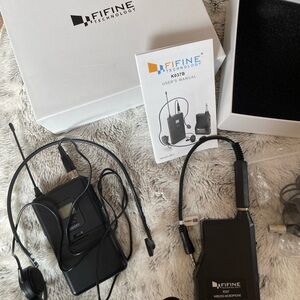 FIFINITE wireless system with headset and lavalier mic